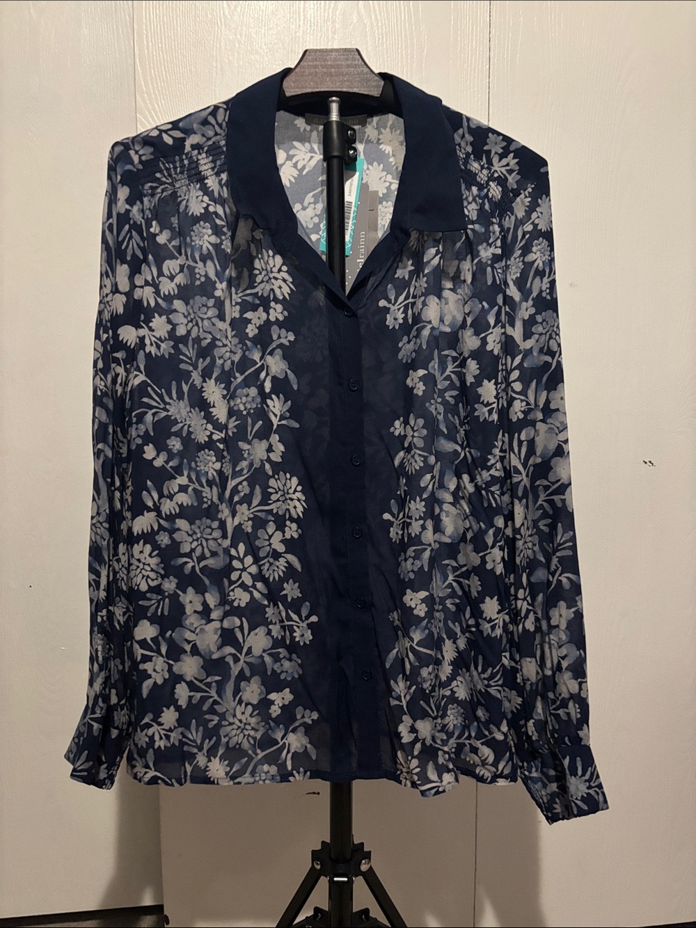 NWT Daniel Rainn Navy Sheer Floral Button-Down